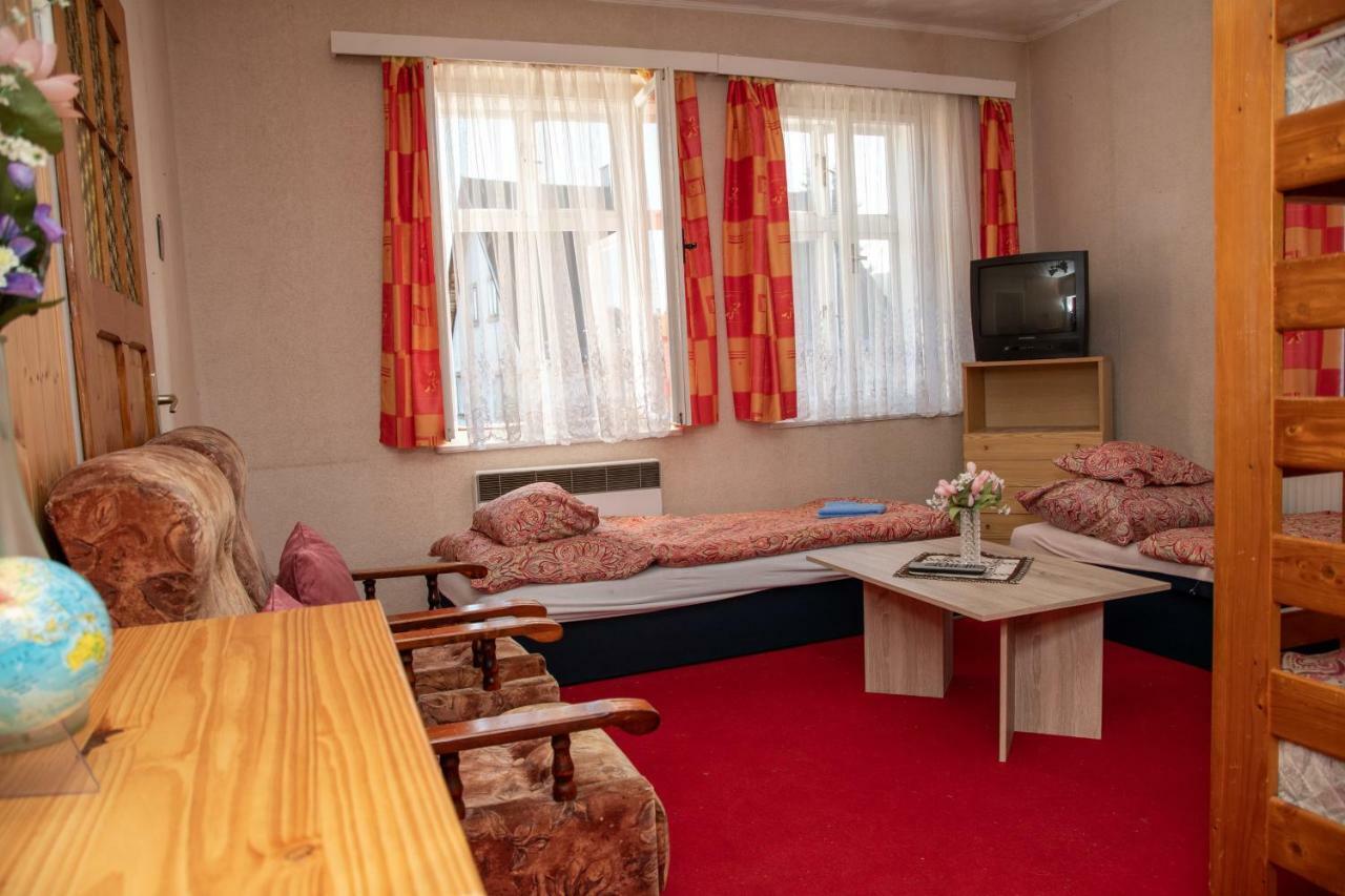 Apartmány U Kocoura pod Klínovcem Kovarska Exterior foto